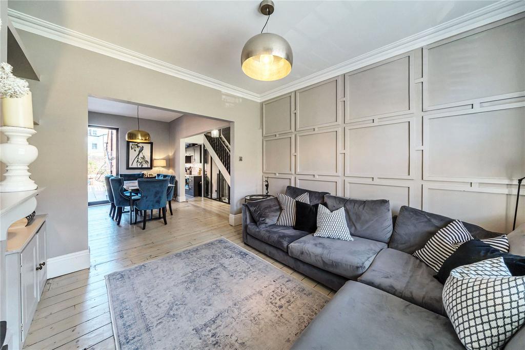 Winstonian Road, Cheltenham, GL52 3 bed townhouse for sale £550,000