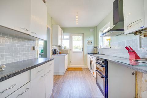 3 bedroom semi-detached house for sale, Newington Close, Southend-on-sea, SS2