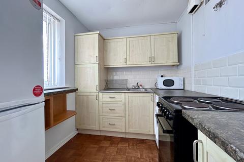 2 bedroom flat to rent, Lonsdale Court, Jesmond, Newcastle upon Tyne, NE2