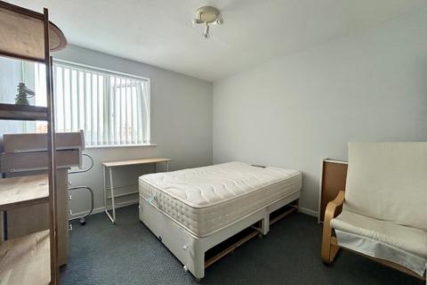 2 bedroom flat to rent, Lonsdale Court, Jesmond, Newcastle upon Tyne, NE2