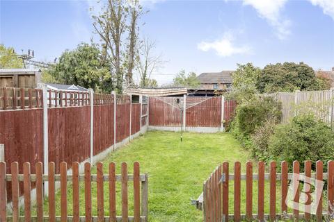 3 bedroom semi-detached house for sale - Peterborough Avenue, Upminster, RM14