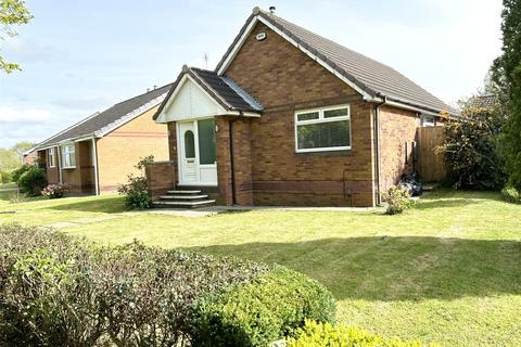 2 bedroom bungalow for sale, Kinloss Walk, Thornaby