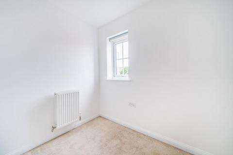 3 bedroom end of terrace house to rent, Moredon Road,  Moredon,  SN2