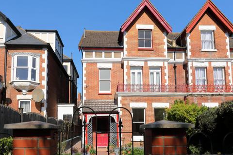 17 Connaught Road, Folkestone, CT20 1DA