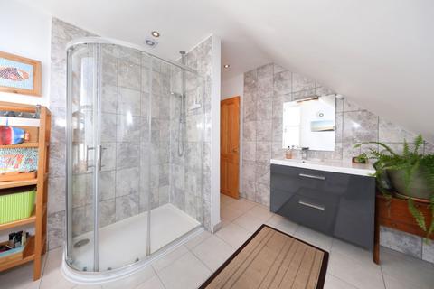 17 Connaught Road, Folkestone, CT20 1DA