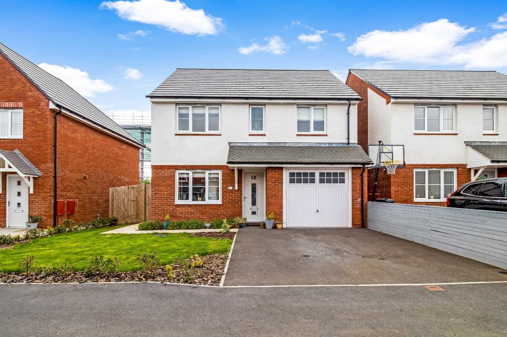 Rowbotham Way, Great Oldbury, Stonehouse, Gloucestershire, GL10 4 bed ...