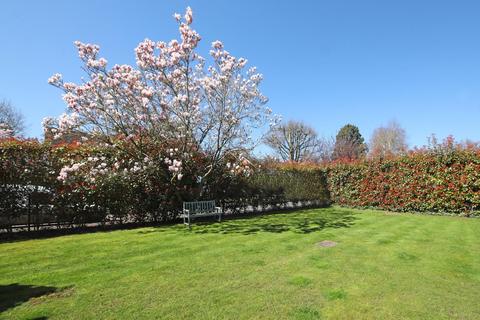 11 Knottocks Drive, Beaconsfield, HP9 2AH