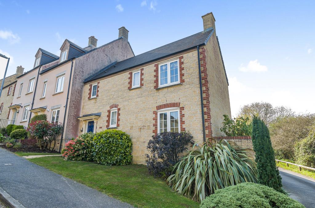 Treffry Road, Truro, Cornwall 3 bed end of terrace house for sale £