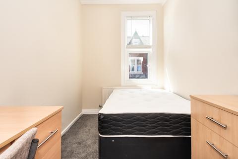 undefined, 20 Winston Gardens, Headingley, Headingley, Leeds, LS6 3LA