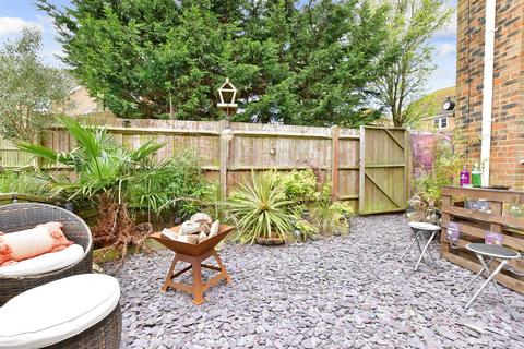 2 bedroom semi-detached house for sale - Harden Road, Lydd, Romney Marsh, Kent