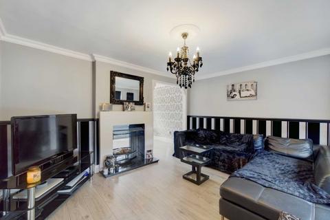 147 Long Chaulden, Hemel Hempstead, HP1 2JH