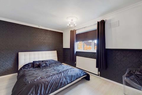 147 Long Chaulden, Hemel Hempstead, HP1 2JH
