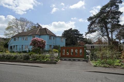 2 bedroom flat to rent, NEWTON LODGE, 2 NEWTON ROAD, POOLE BH13