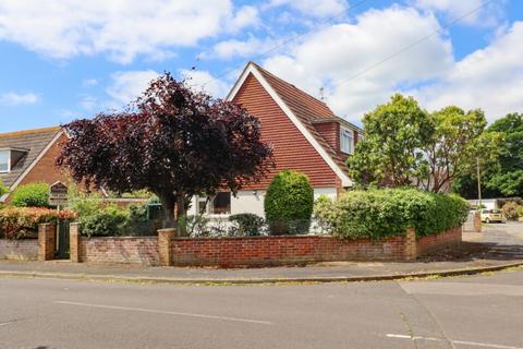 5 bedroom detached house for sale, Burwood Grove, Hayling Island