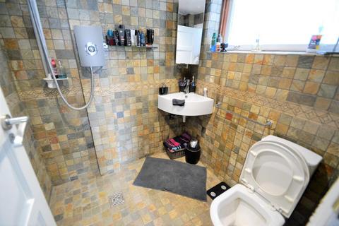 18 Gloucester Road, Feltham, TW13 5BZ