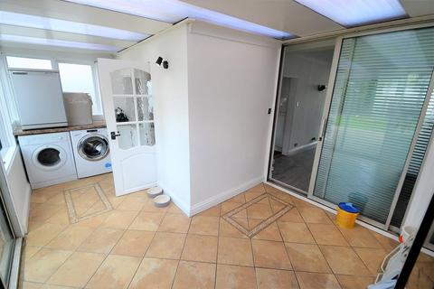 18 Gloucester Road, Feltham, TW13 5BZ