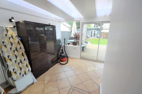 18 Gloucester Road, Feltham, TW13 5BZ