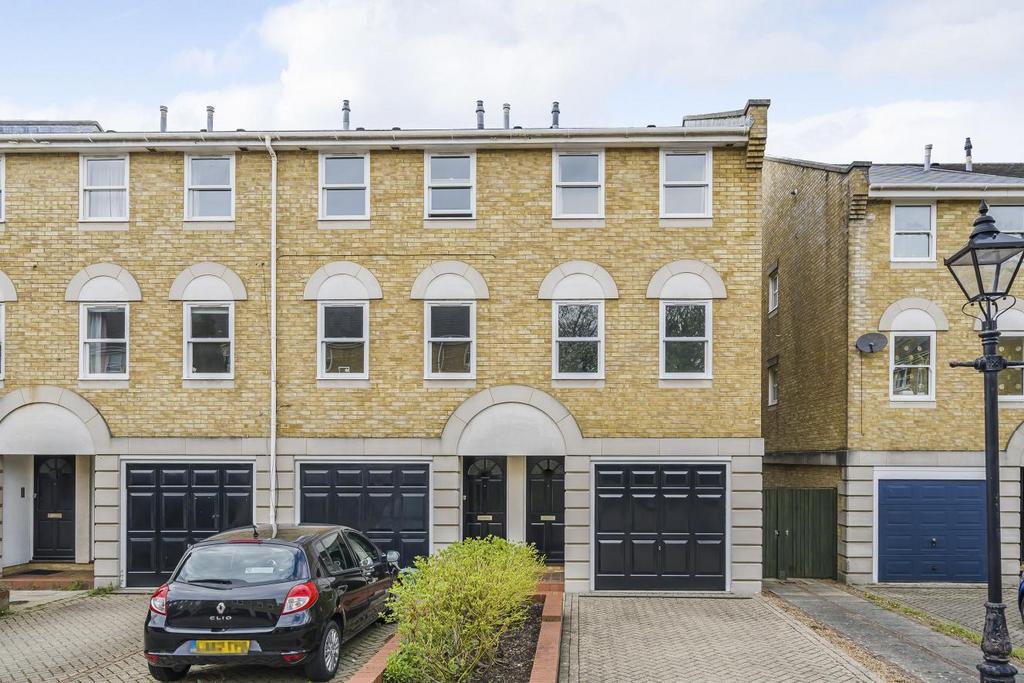 Vicarage Drive, Beckenham 1 bed end of terrace house for sale £400,000
