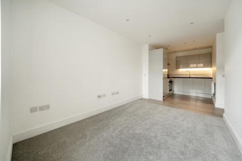 1 bedroom apartment to rent, New Street,  Aylesbury,  HP20