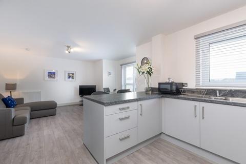 2 bedroom flat for sale - Hawk Avenue, Newton Mearns
