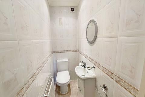 45 Blenheim Chase, Leigh-on-sea, SS9 3BZ