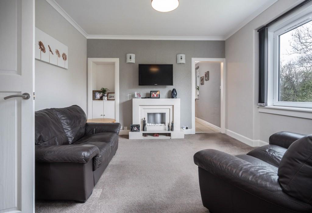 Spacious Sitting Area