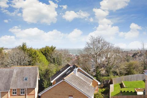 4 bedroom end of terrace house for sale, Victoria Road, Cowes, Isle of Wight