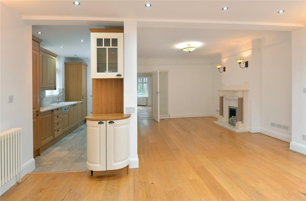 Woodfield Way, London, N11 4 bed semidetached house for sale £1,100,000