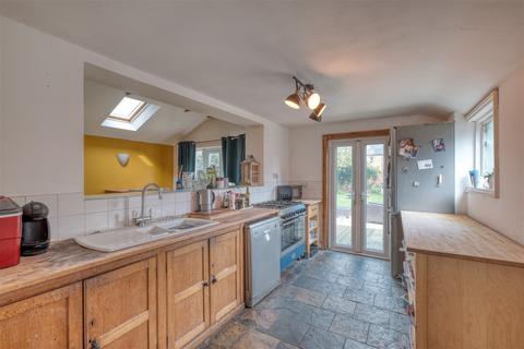 12 New Road, Astwood Bank, Redditch, B96 6AW