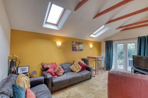 12 New Road, Astwood Bank, Redditch, B96 6AW