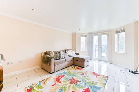 2 bedroom flat to rent - Casel Court, Stanmore, HA7