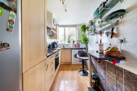3 bedroom terraced house to rent, Aragon Road, Kingston Upon Thames, KT2
