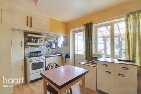 12 Chaucer Avenue, Hayes, UB4 0AP