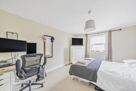 Flat C, 43 Hopton Road, London, SW16 2EL