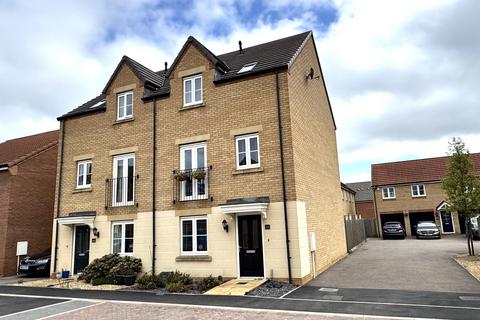 4 bedroom townhouse for sale, Blackwater Road, Barleythorpe