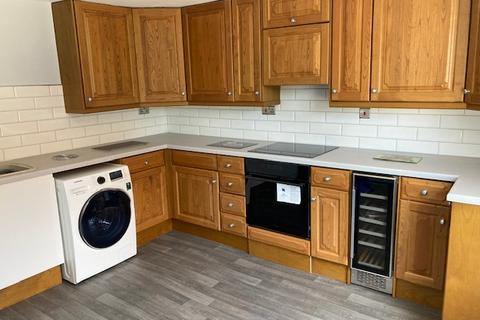 2 bedroom flat to rent, 1 Castle Road, Newport, Isle Of Wight, PO30