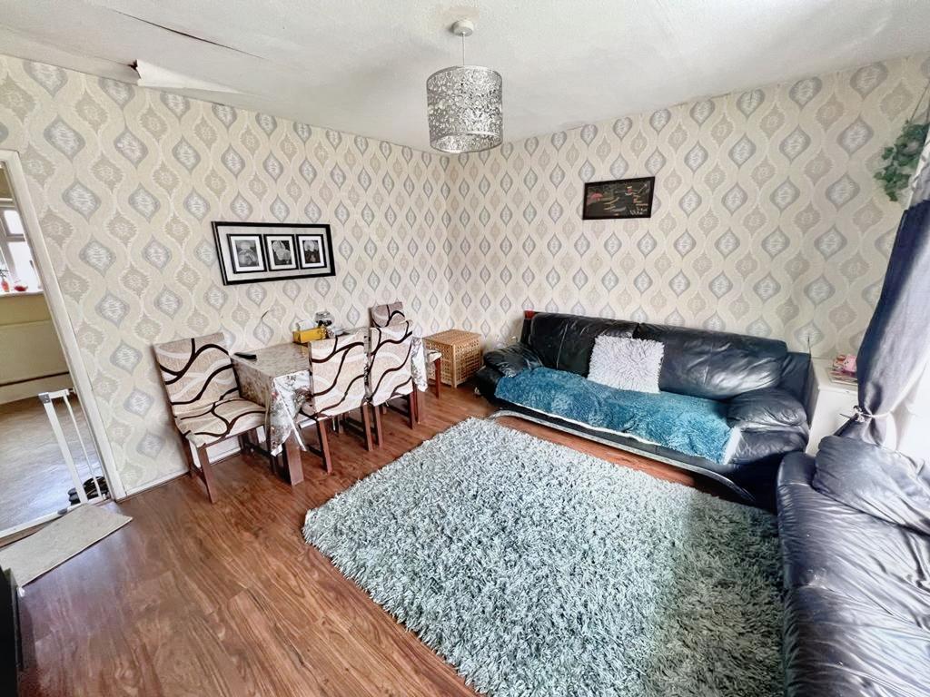 Sportside Grove, Worsley, M28 2 bed end of terrace house £160,000