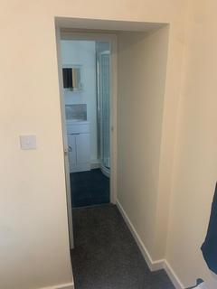 undefined, Room 5