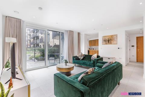 3 bedroom apartment to rent - 10 Cendal Crescent, E1, London