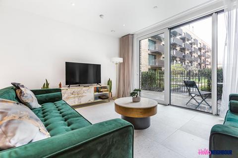 3 bedroom apartment to rent - 10 Cendal Crescent, E1, London