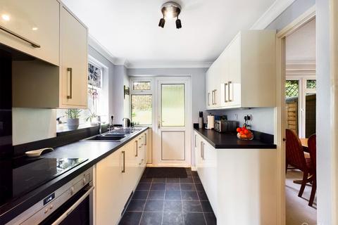 10 Teal Close, South Croydon, CR2 8SU