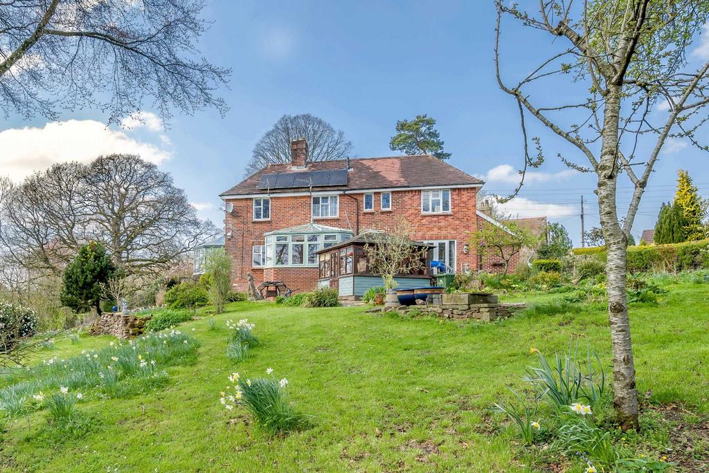 Victoria Road, Coleford 4 bed detached house £600,000