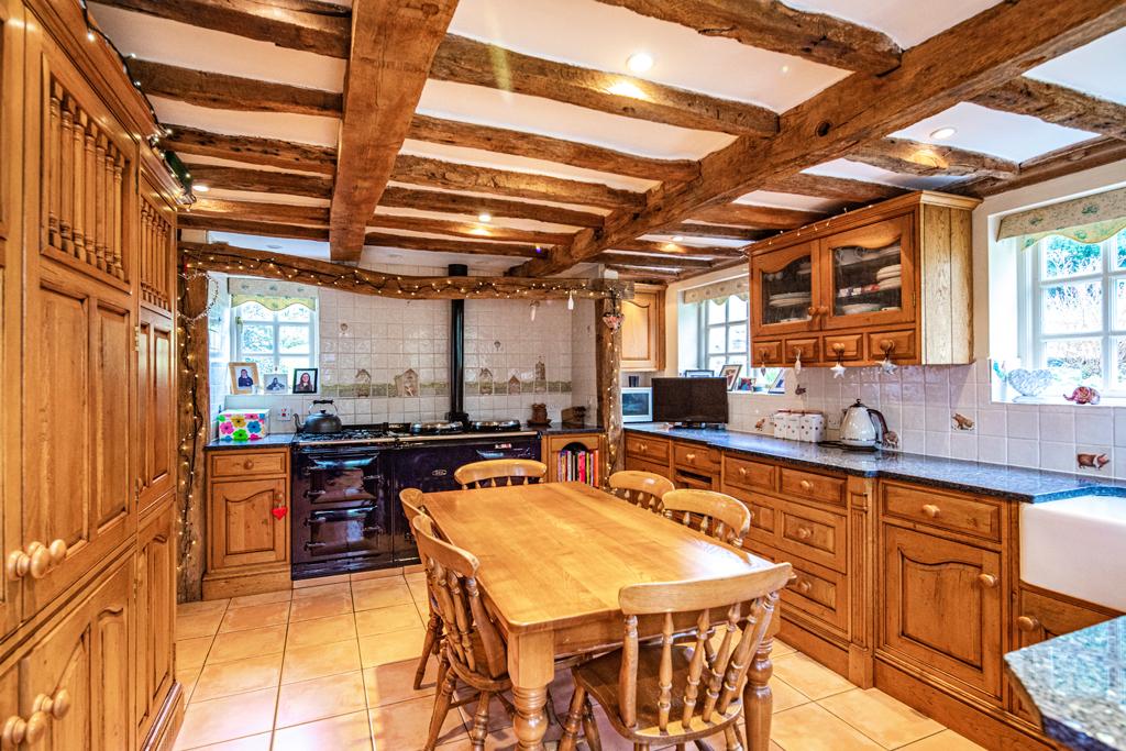 Rose Cottage, Aldworth, RG8 4 bed detached house for sale £1,325,000
