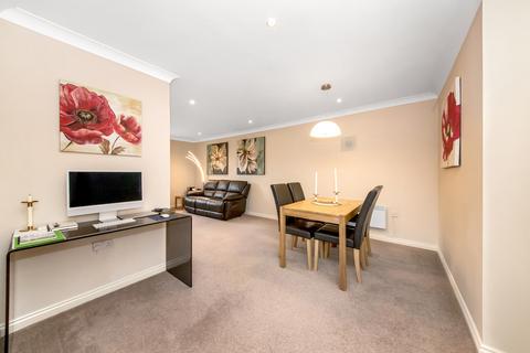 19 Sycamore Close, South Croydon, CR2 7LN