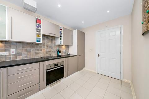19 Sycamore Close, South Croydon, CR2 7LN