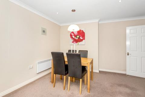 19 Sycamore Close, South Croydon, CR2 7LN