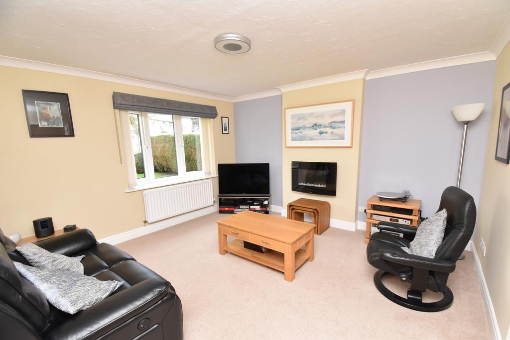 Mill Hill Crescent, Northallerton 4 bed detached house £450,000