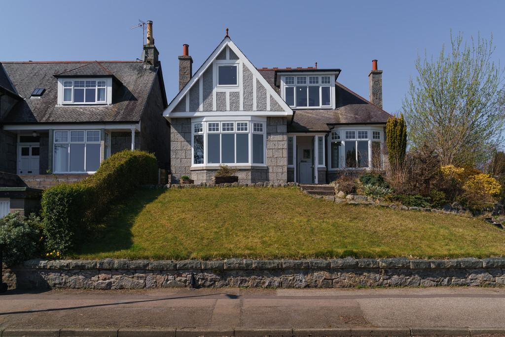 Woodstock Road, Aberdeen 4 bed detached house £2,200 pcm (£508 pw)