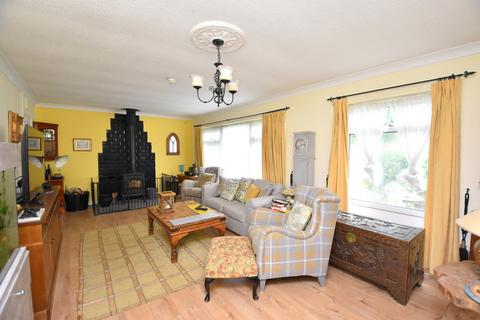 11 Old Rectory Walk, Capel St Mary, Ipswich, IP9 2HX