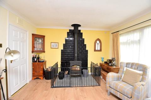11 Old Rectory Walk, Capel St Mary, Ipswich, IP9 2HX
